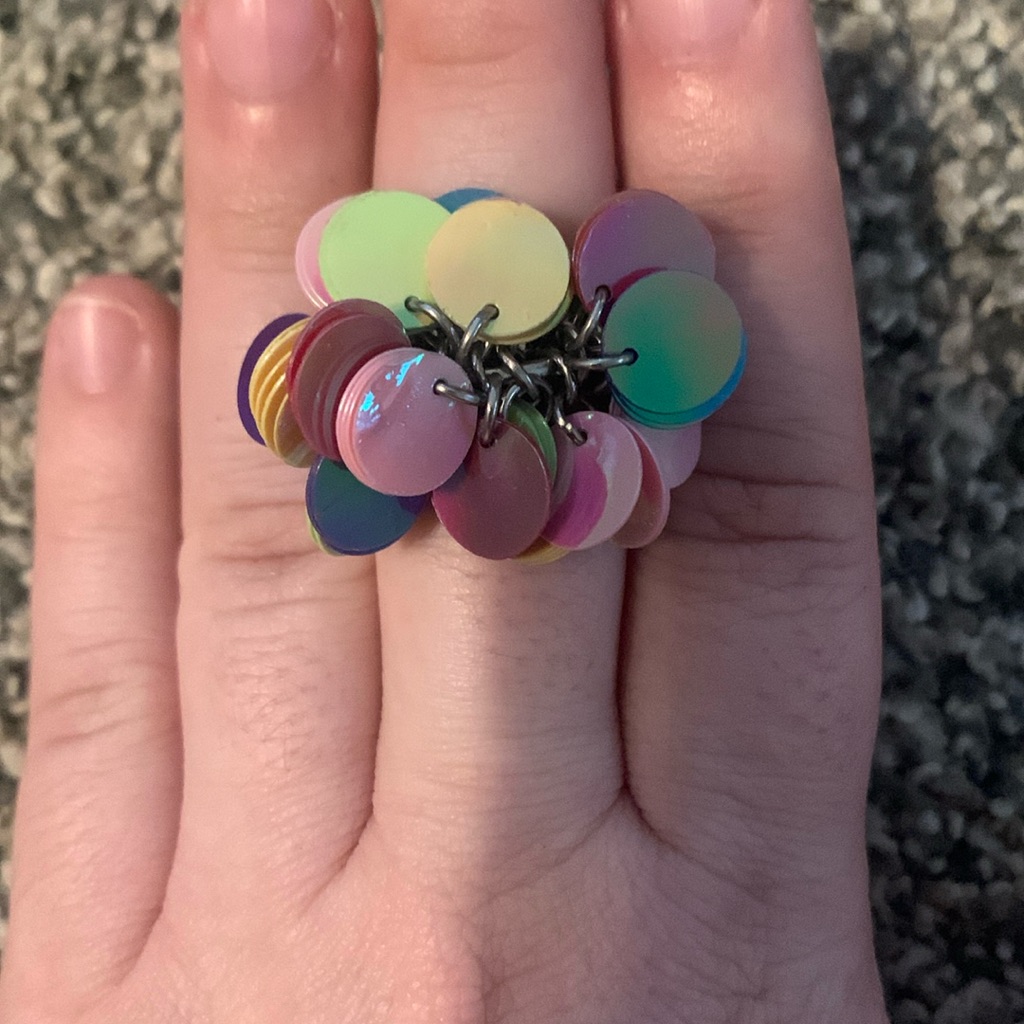 Ring Dangle